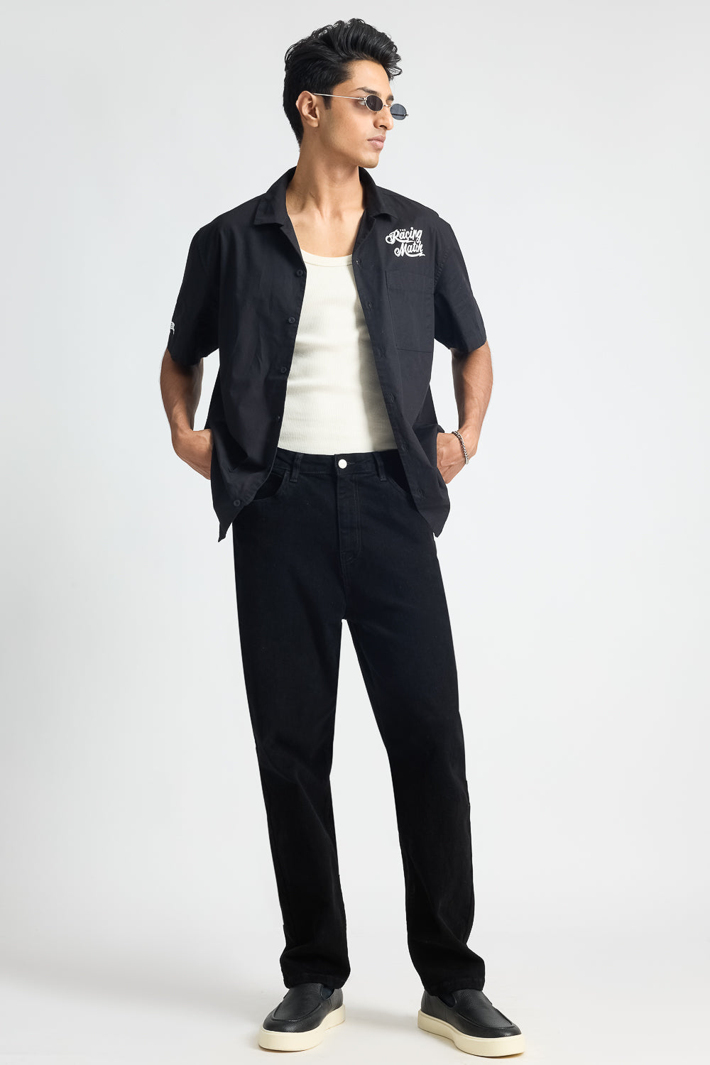 Sleek Black Men's Slim Fit Jeans