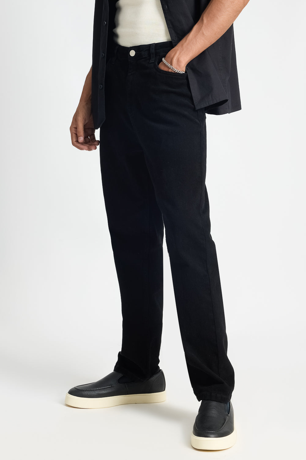 Sleek Black Men's Slim Fit Jeans