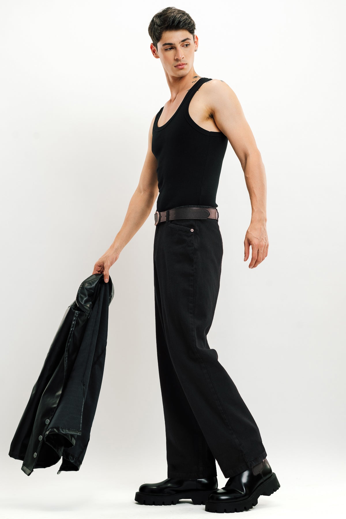 Perfect Black Men's Straight Jeans