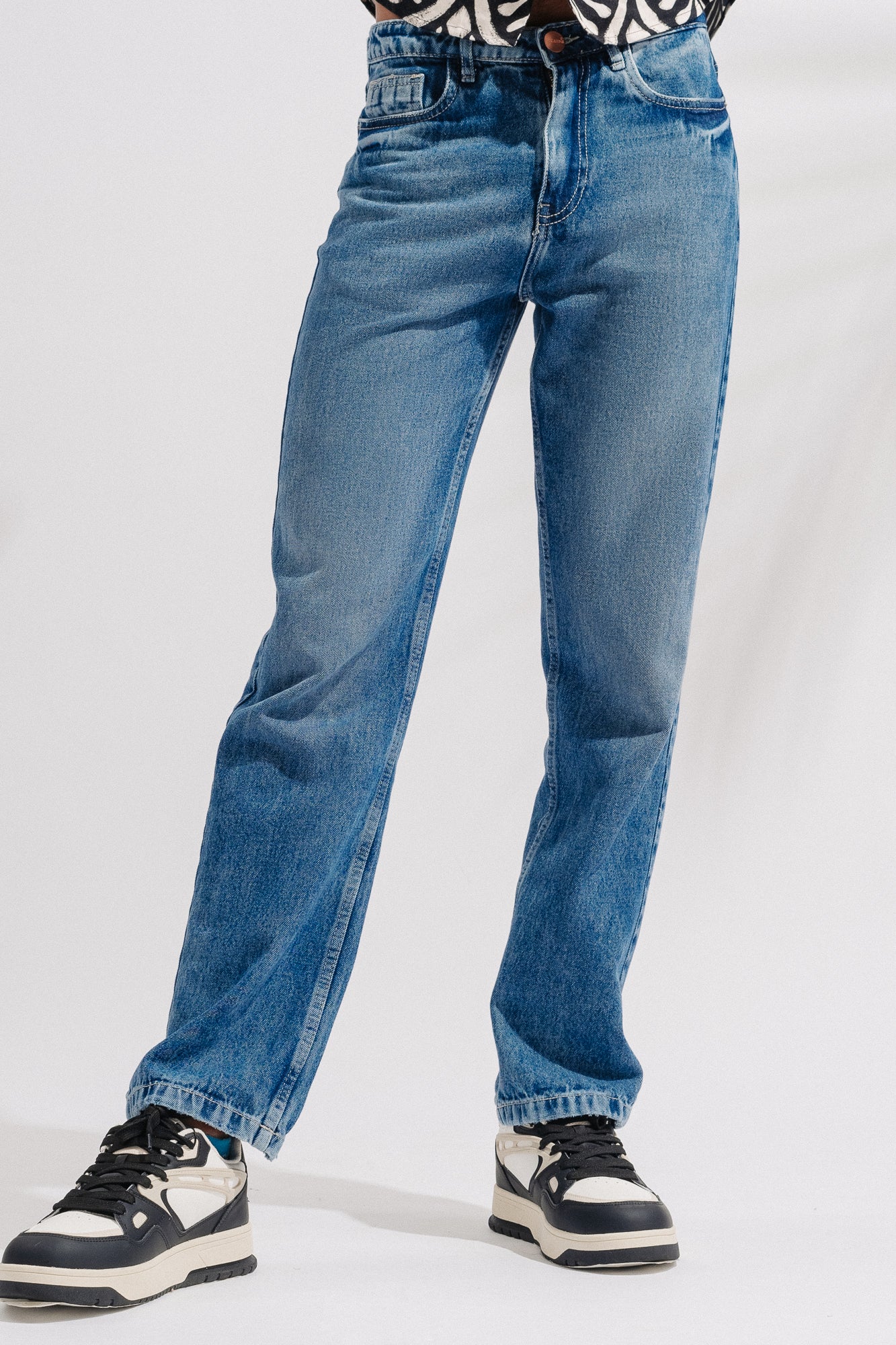 Classic Blue Men's Slim Straight Jeans